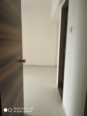 Furnished Amenities in 1 BHK Apartment at Metropolis Aquaris Phase 1, Kasarvadavali – for Sale