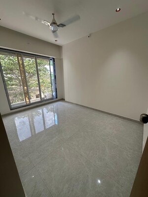 Room in 2 BHK Apartment at Crystal Amin Heritage, Nalasopara West – for Sale