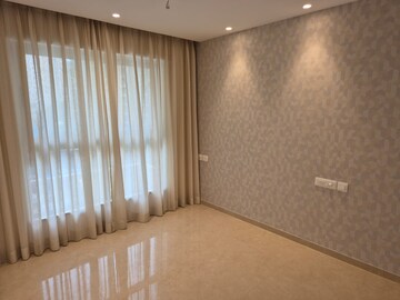 Furnished Amenities in 2 BHK Apartment at Hiranandani Highland, Powai – for Rent