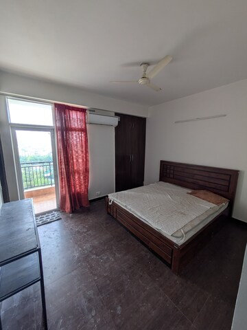 Bedroom in 3 BHK Apartment at Indosam75, Sector 75 – for Rent