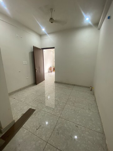 Master Bedroom in 1 BHK Villa at Gaur Yamuna City Plot, Gaur Yamuna City – for Rent