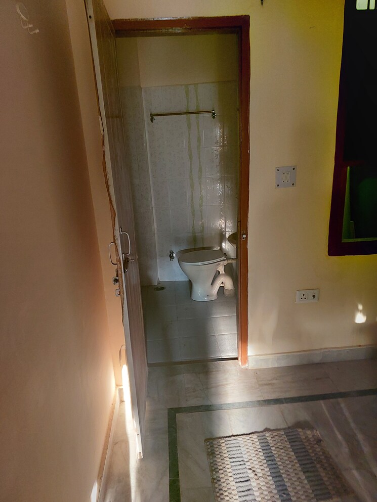 undefined, indira nagar 2 Bedroom 1000 Sq.Ft. Apartment In Indira Nagar Lucknow 8968576