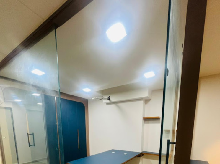 Room, bodakdev Commercial Office Space 1163 Sq.Ft. In Bodakdev Ahmedabad 8968611