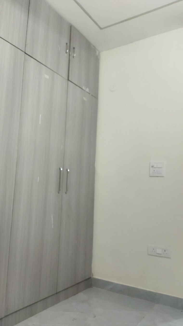 undefined, govindpuri 3 Bedroom 900 Sq.Ft. Builder Floor In Govindpuri Delhi 8968651