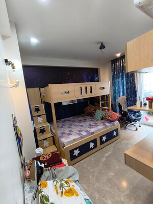 Bedroom in 4 BHK Apartment at Central Park Flower Valley Aqua Front Towers, Sohna Sector 33 – for Sale