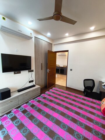 Bedroom in 4 BHK Apartment at Central Park Flower Valley Aqua Front Towers, Sohna Sector 33 – for Sale