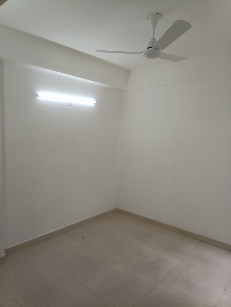 Room, sarvome-shree-homes 3 Bedroom 645 Sq.Ft. Apartment In Sector 45 Faridabad 8968848