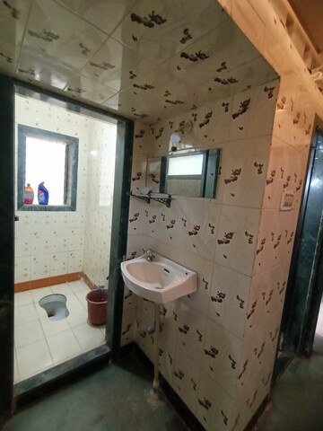 Bathroom in 1 BHK Apartment at Dombivli West – for Rent