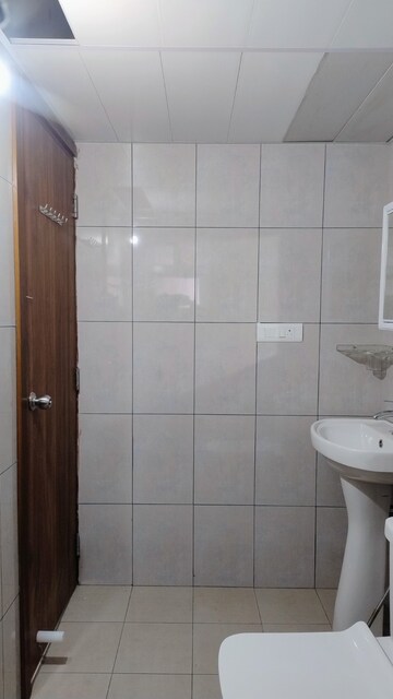 Bathroom in 3 BHK Apartment at Prestige Finsbury Park Hyde, Bagaluru – for Rent