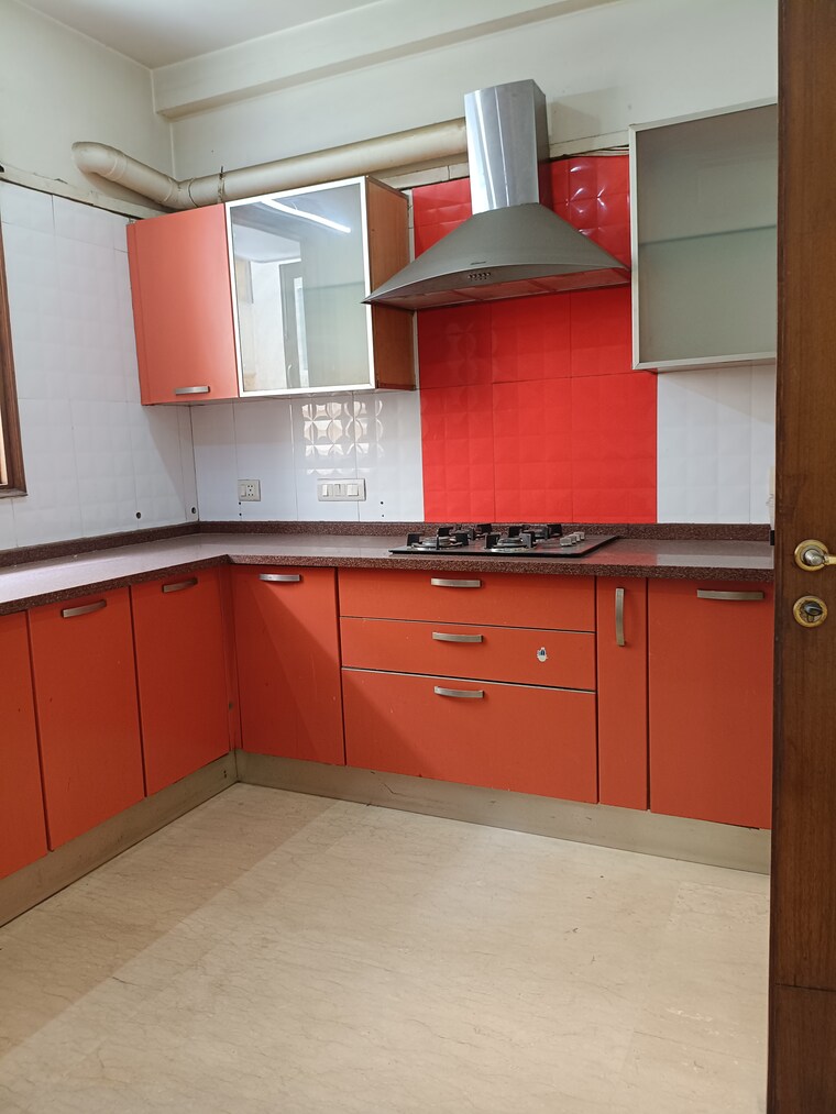 Kitchen, new friends colony 4 Bedroom 505 Sq.Yd. Builder Floor In New Friends Colony Delhi 8968811