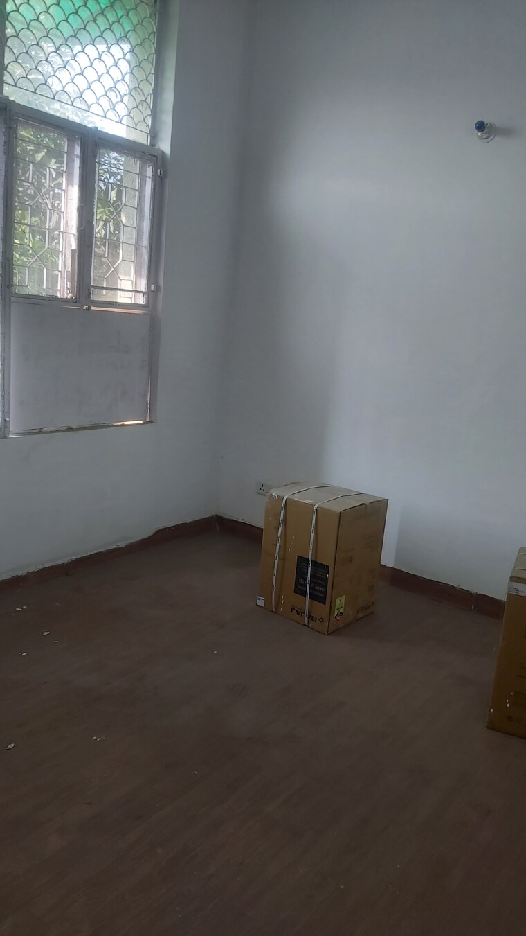 Room, mayur vihar phase 1 extension 3.5 Bedroom 1250 Sq.Ft. Apartment In Mayur Vihar Phase 1 Extension Delhi 8968790