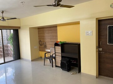 Team Area in 2 BHK Apartment at Valley Towers Annex, Manpada – for Sale