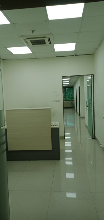 Furnished Amenities in  Office Space in IT/SEZ at Lodha Supremus, Wagle Industrial Estate – for Rent