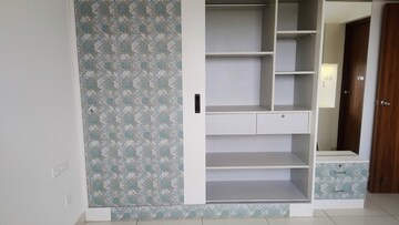 Room in 3 BHK Apartment at Prestige Finsbury Park Hyde, Bagaluru – for Rent