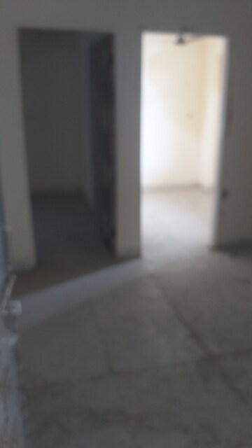 Furnished Amenities in 2.5 BHK Builder Floor at Mayur Vihar – for Rent