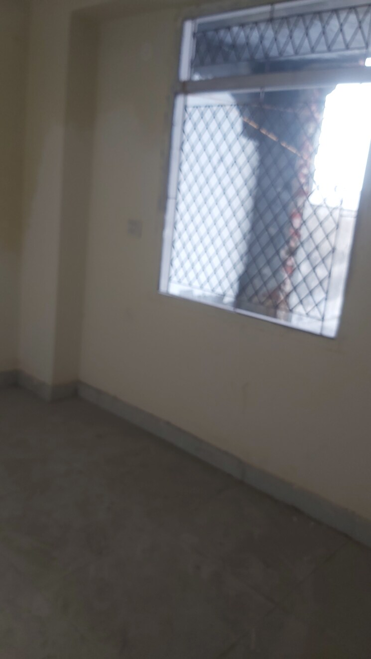 Room, mayur vihar 2.5 Bedroom 550 Sq.Ft. Builder Floor In Mayur Vihar Delhi 8968817