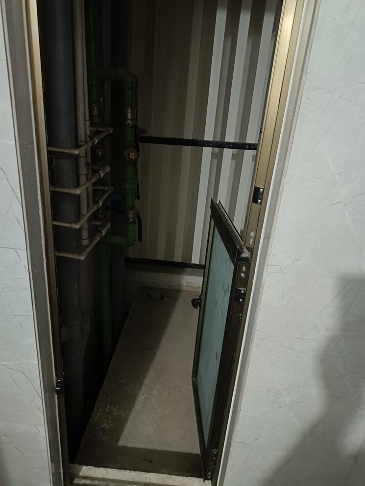 Balcony, raymond-ten-x-era 2 Bedroom 630 Sq.Ft. Apartment In Pokhran Road No One Thane 8968824