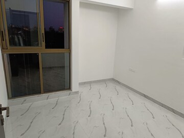 Room in 2 BHK Apartment at Raymond Ten X Era, Pokhran Road No One – for Sale
