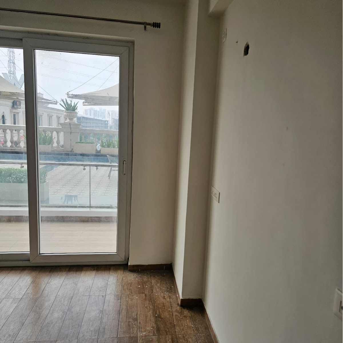 3 BHK 1925 Sq.Ft. Apartment in Omaxe Royal Residency Faridabad