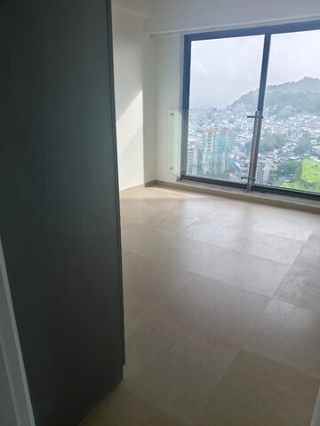 Room in 2 BHK Apartment at Kanakia Silicon Valley, Powai – for Rent