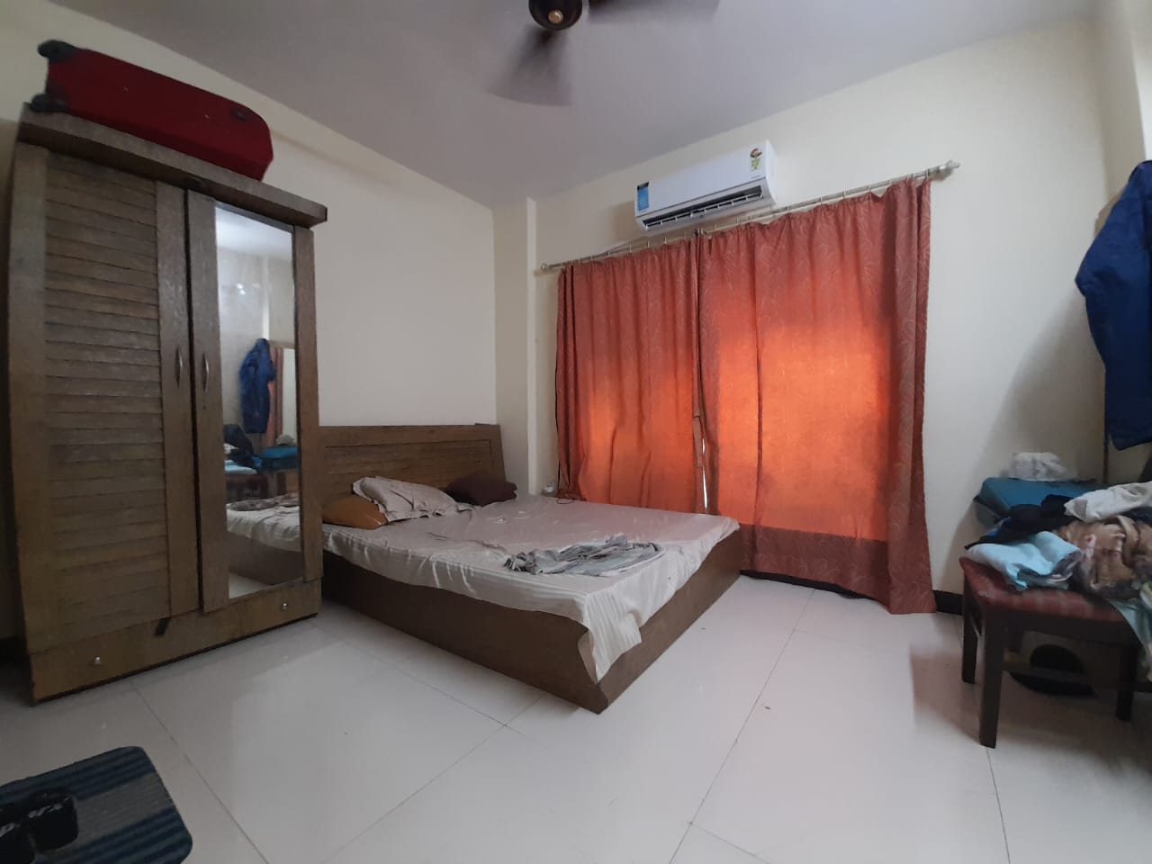 3 BHK + Extra Room Apartment For Rent in Royal Palms