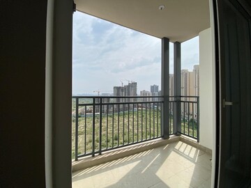 Room in 2.5 BHK Apartment at Tata Value Homes, Sector 150 – for Rent