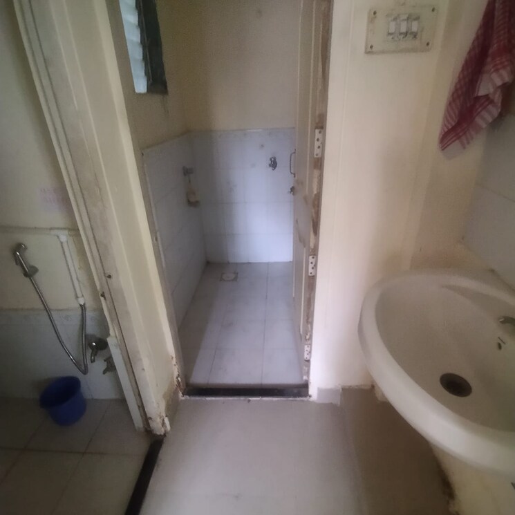 Bathroom, saptarishi-towers 1 Bedroom 600 Sq.Ft. Apartment In Kandivali West Mumbai 8968913