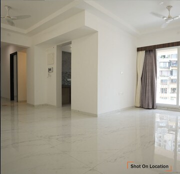 Room in 2 BHK Apartment at Tharwani Vedant Empire, Khadakpada – for Sale
