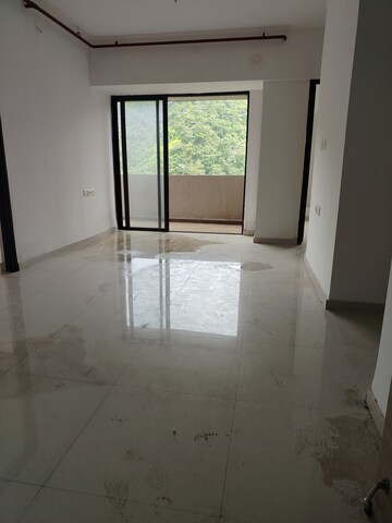 Room in 1.5 BHK Apartment at Wadhwa Wise City, Old Panvel – for Rent