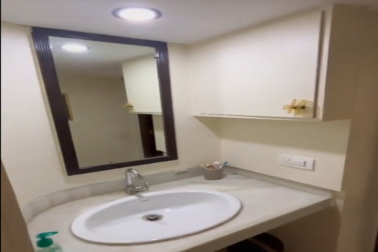 Bathroom, juhu road 3 Bedroom 1620 Sq.Ft. Builder Floor In Juhu Road Mumbai 8968974