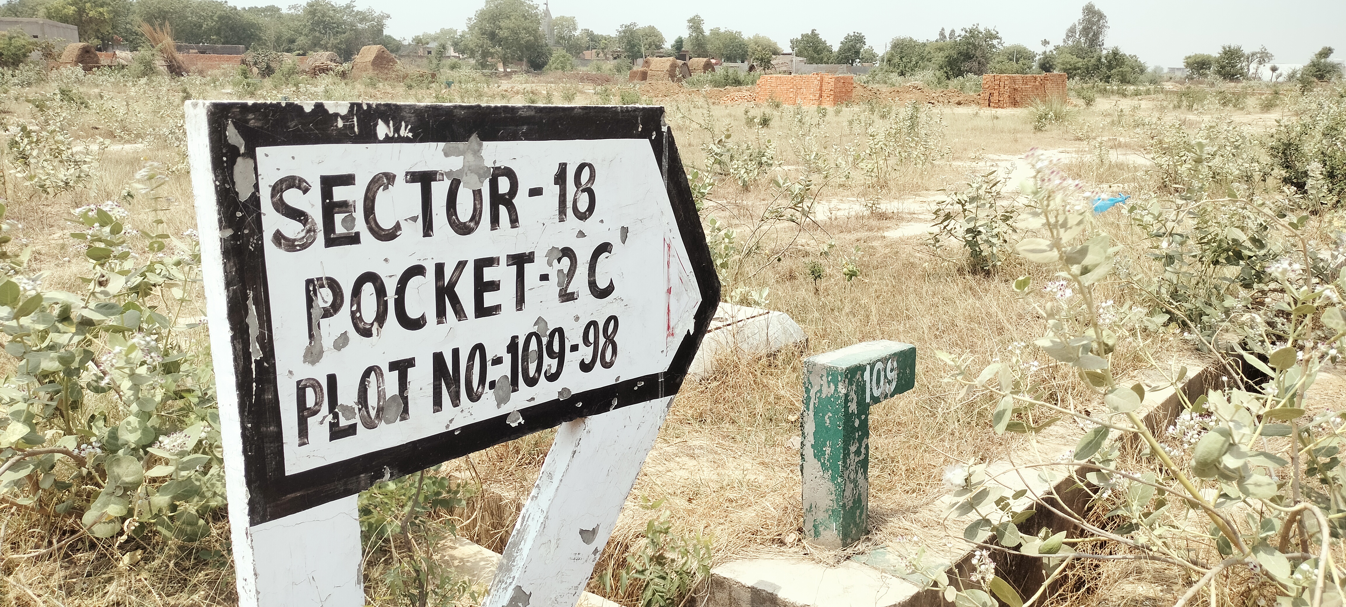 Plot For Sale in Sector 18 Yamuna Expressway