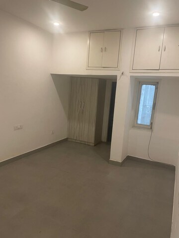 Room in 3 BHK Builder Floor at Saket – for Rent