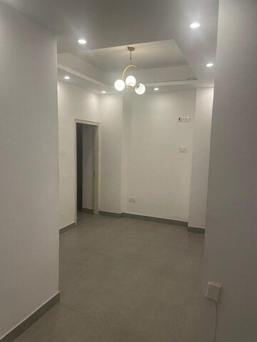 Room in 3 BHK Builder Floor at Saket – for Rent