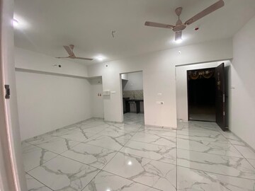 Room in 2 BHK Apartment at Rahul Downtown, Punawale – for Rent
