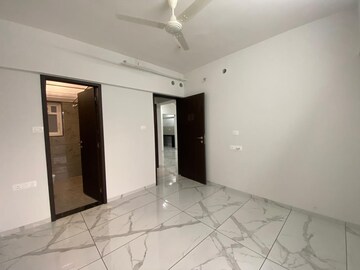 Room in 2 BHK Apartment at Rahul Downtown, Punawale – for Rent