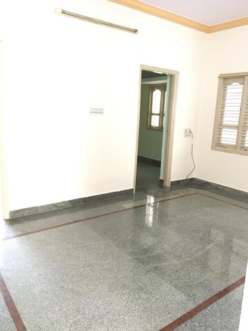 Room in 2 BHK Independent House at Jp Nagar – for Rent