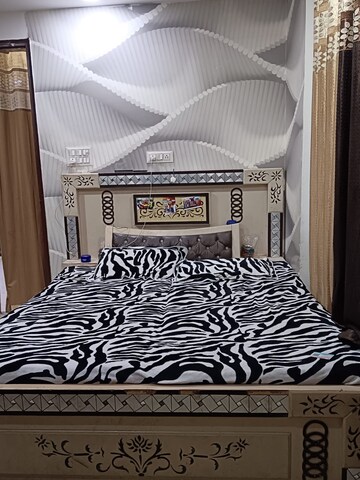 Bedroom in 1 BHK Builder Floor at Chattarpur – for Sale