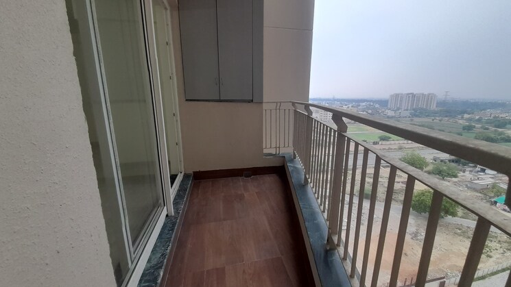 Balcony, bptp-discovery-park 2 Bedroom 1248 Sq.Ft. Apartment In Sector 80 Faridabad 8969138