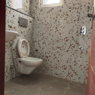 Bathroom in 3 BHK Builder Floor at Palm Residency Chhatarpur, Rajpur Khurd Extension – for Rent