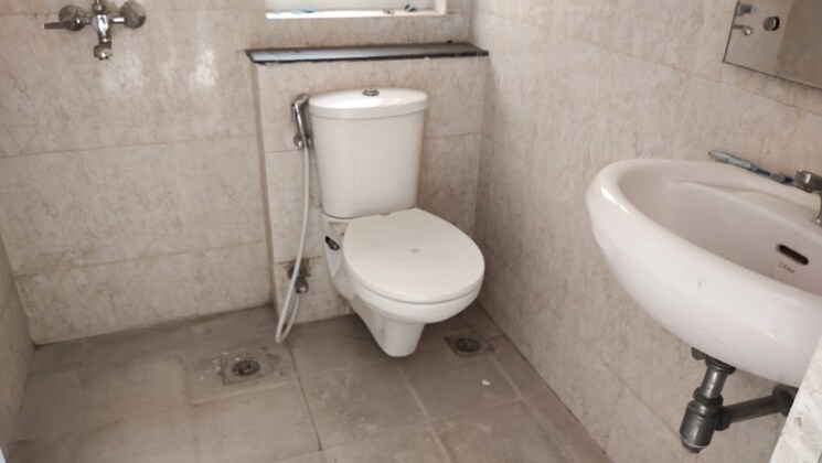 Bathroom, bptp-park-elite-premium 3 Bedroom 966 Sq.Ft. Apartment In Sector 84 Faridabad 8969153