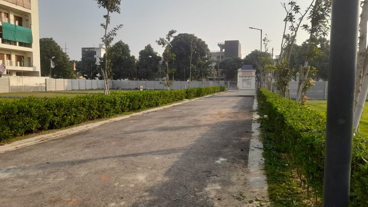 undefined, parklands  250 Sq.Yd. Plot In Sector 85 Faridabad 8969160