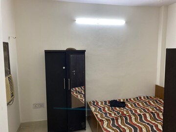 Furnished Amenities in 1.5 BHK Builder Floor at Ansal Sushant Lok I, Sector 43 – for Rent