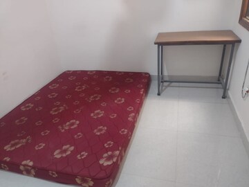 Bedroom in 2 BHK Builder Floor at Ardee City, Sector 52 – for Rent