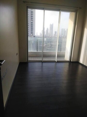 Room in 4 BHK Apartment at K Raheja Vivarea, Mahalaxmi – for Rent