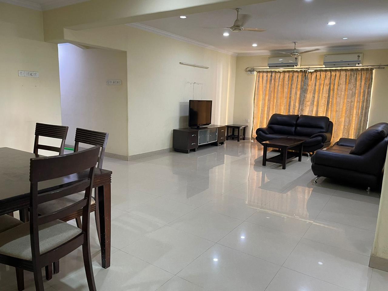 3.5 BHK + Study Room 2000 Sq.Ft. Apartment in Lunkad Skylounge