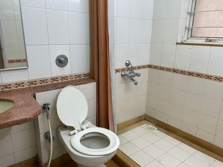 Bathroom, lunkad-skylounge 3.5 Bedroom 2000 Sq.Ft. Apartment In Kalyani Nagar Pune 8969242