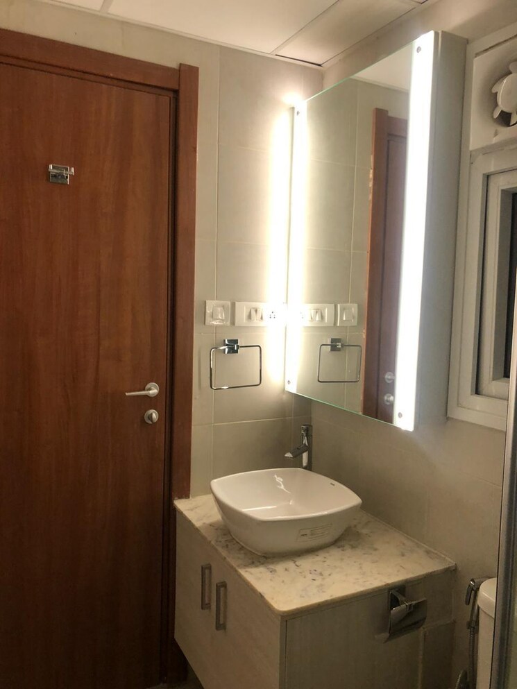 Bathroom, bhartiya-nikoo-homes 3 Bedroom 1954 Sq.Ft. Apartment In Thanisandra Main Road Bangalore 8969264
