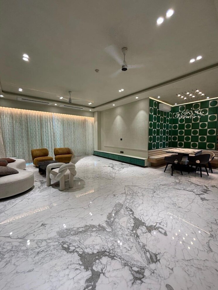  Parking, raheja-imperia 4 Bedroom 1940 Sq.Ft. Apartment In Worli Mumbai 8969278