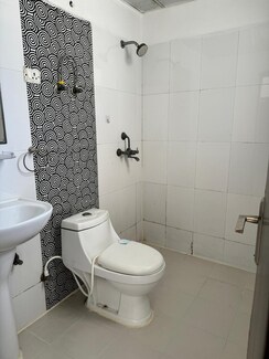 2 BHK Apartment For Sale in V3S Indralok