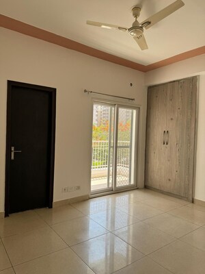 2 BHK Apartment For Sale in V3S Indralok, Indrapuram
